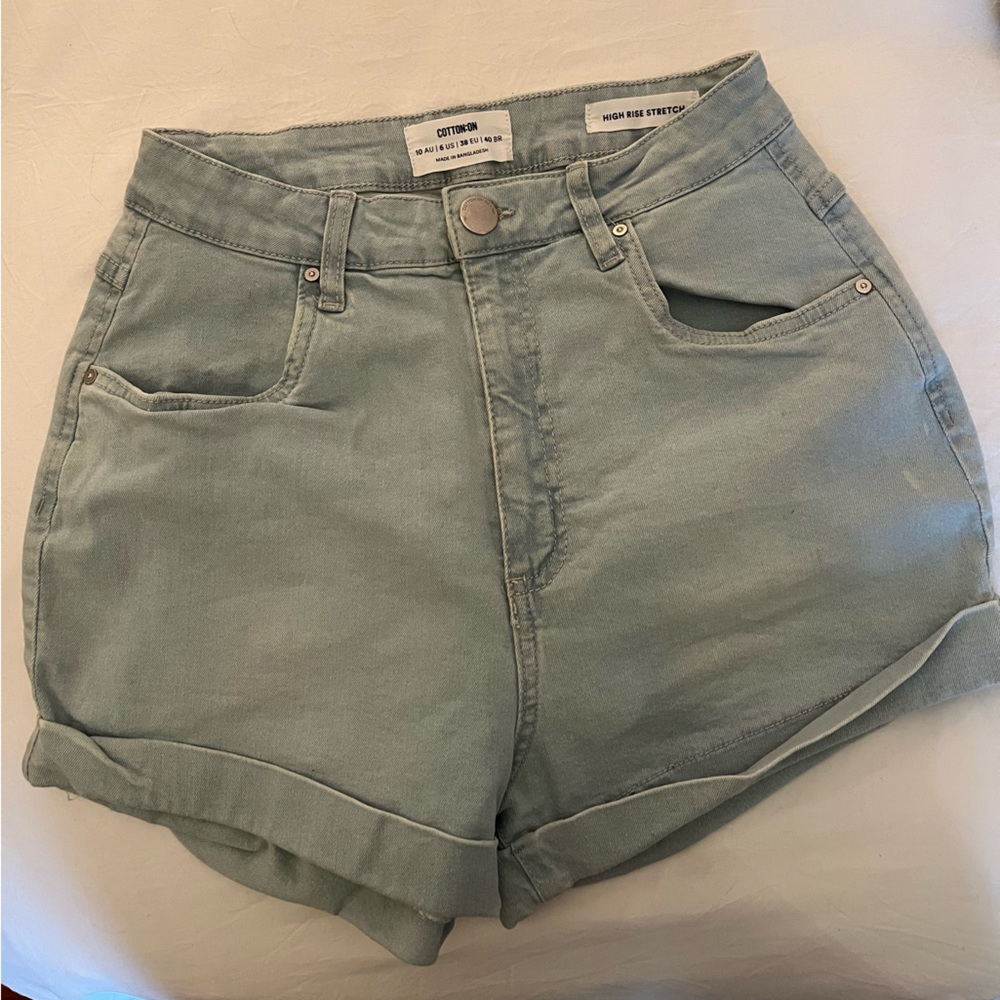 Cotton On High Rise Stretch Short. Light wash, US 6